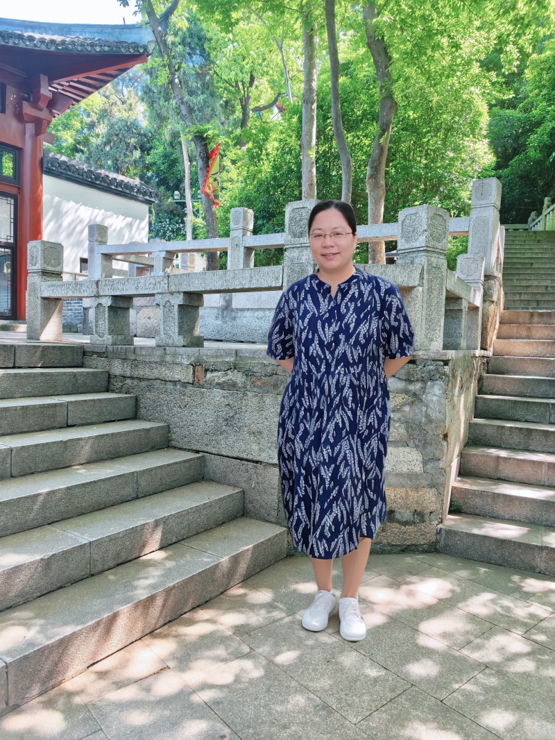 钱伟红.JPG